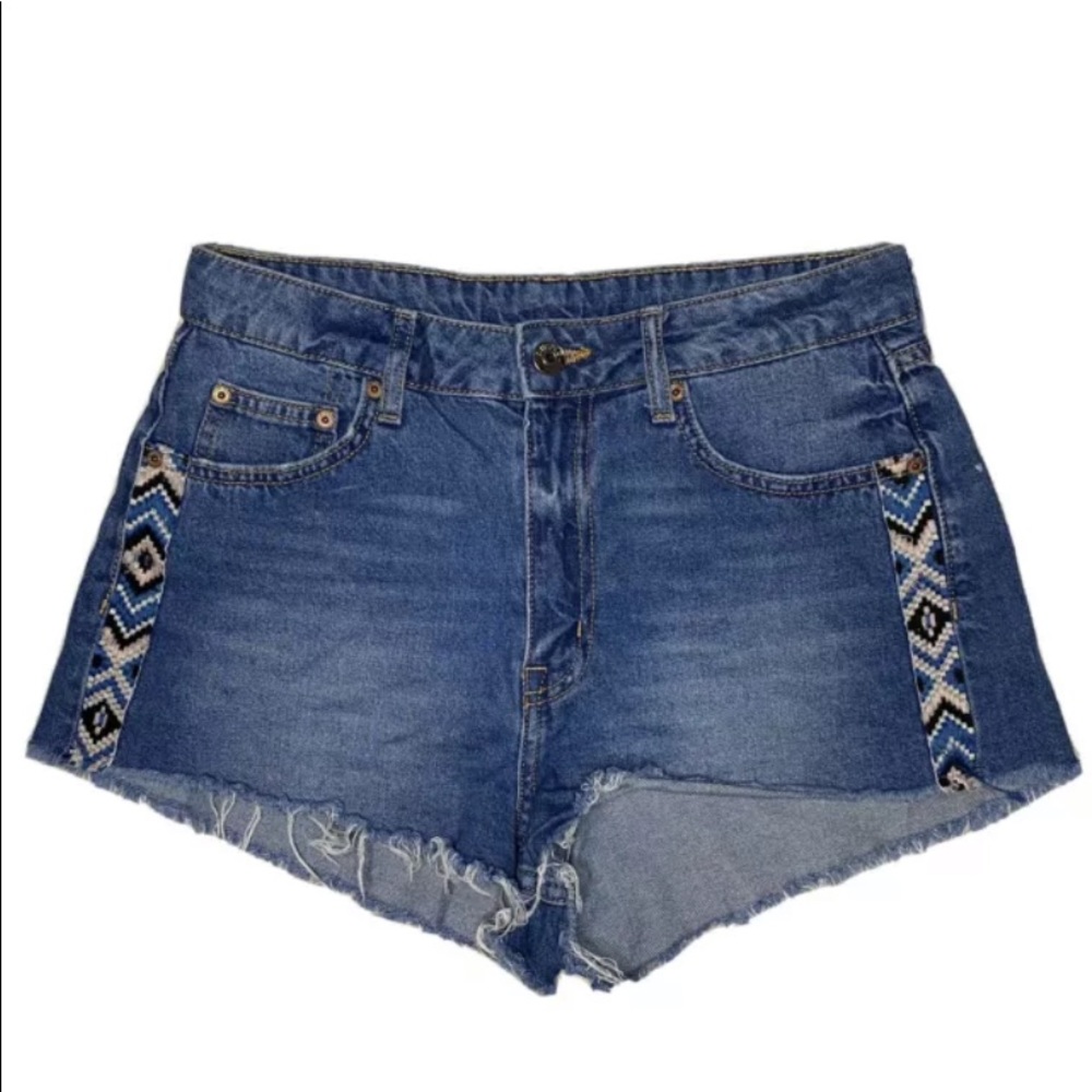 Divide H&M Aztec Embroidered Cut Off Denim Shorts